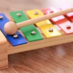 Instrument éveil musical chez l'enfant