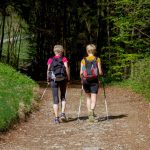 La marche pour rester en forme physique et mentale
